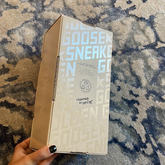 Golden Goose Shoe Box - Picture 3 of 8